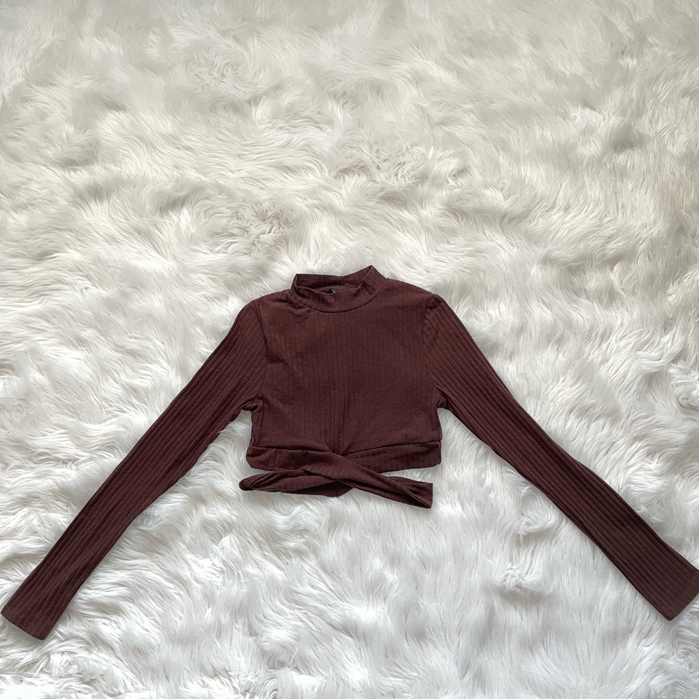 Brown cross waist crop top